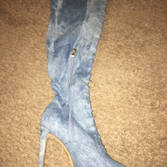 Women’s thigh high boots - Picture 2 of 5